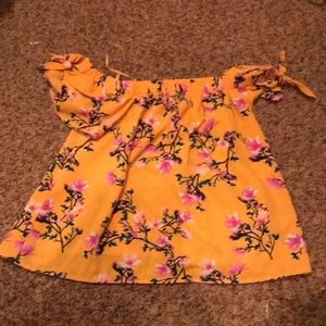 Yellow top runs like a large